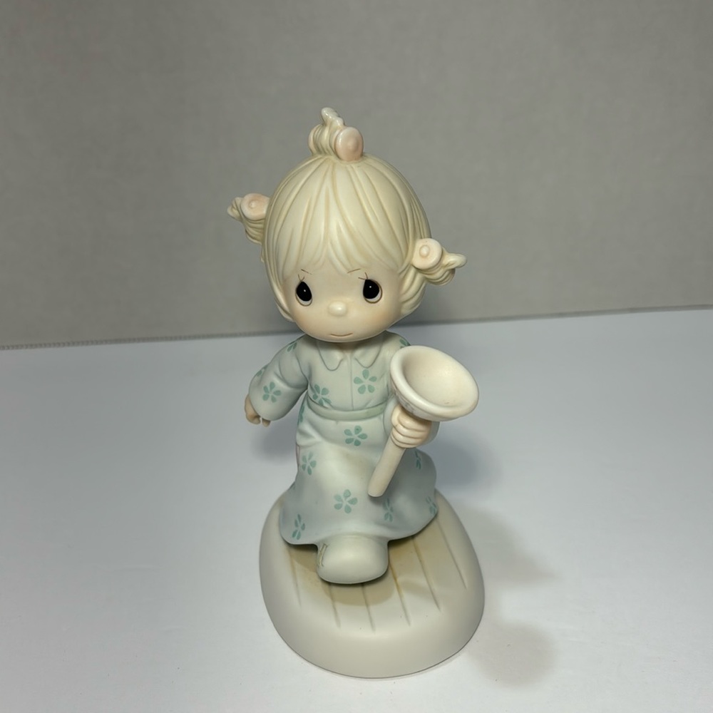 Precious Moments 1987 Faith Takes The Plunge Samuel J Butcher #111155 Enesco VTG
